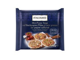 Mini-Pizzateige auf Backpapier
