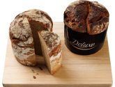 Pain au levain en forme de panettone